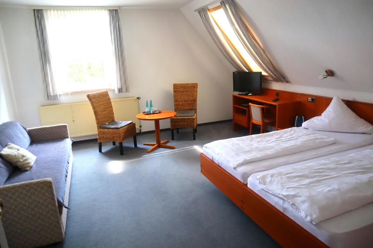 Pension Zur Harburg Hotel Uslar Luaran gambar