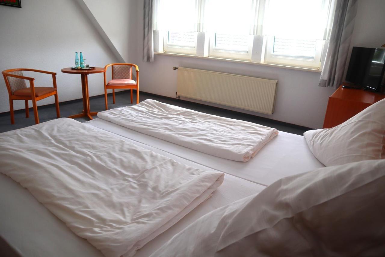 Pension Zur Harburg Hotel Uslar Luaran gambar